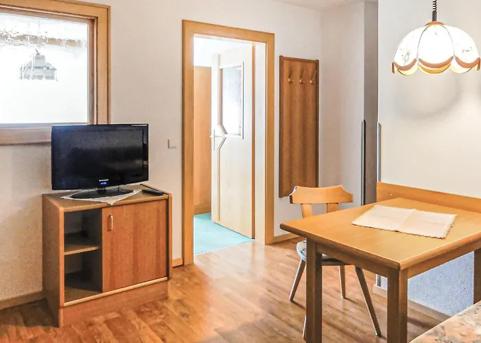 Attraktive * 伊施格尔